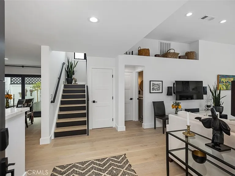 34 Haverhill Rd — Photo 10