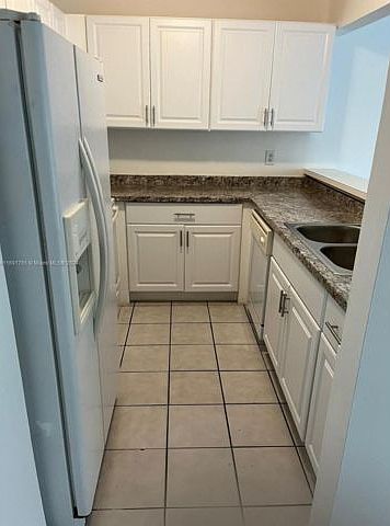 1st image of 793 Crystal Lake Dr #1