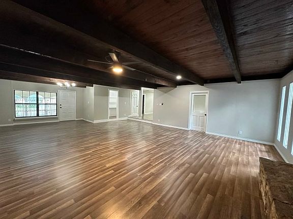 5th image of 302 W Highland Ave