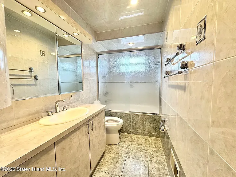 197 Slater Blvd #2 — Photo 10