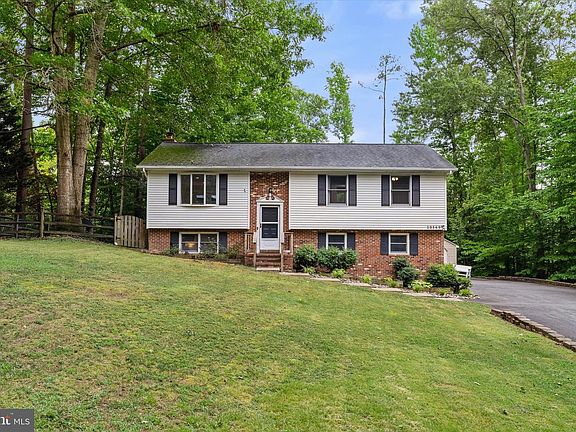 2nd image of 10569 Roosevelt Dr