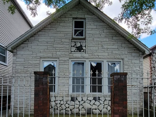 (undisclosed Address), Chicago, IL 60609
