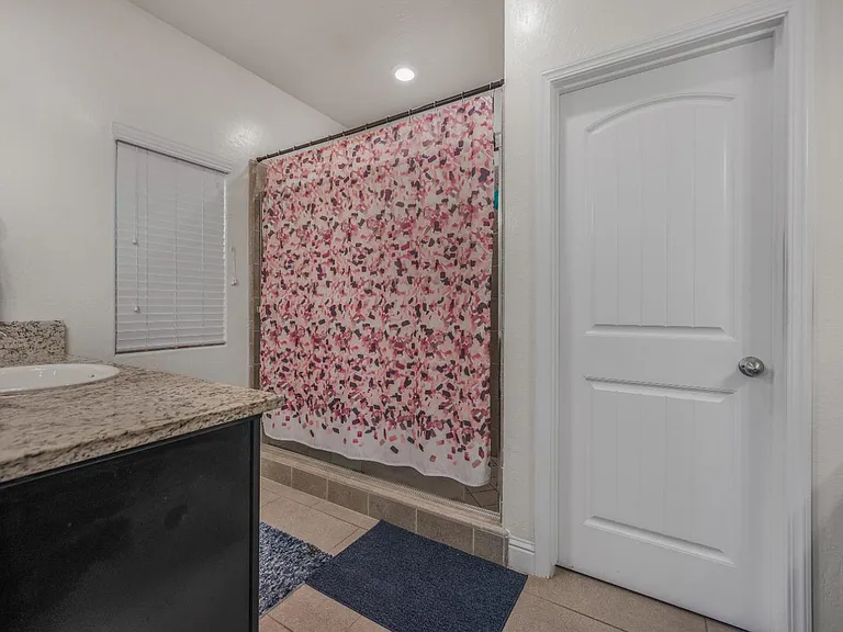 5432 W Lamona Ave — Photo 19