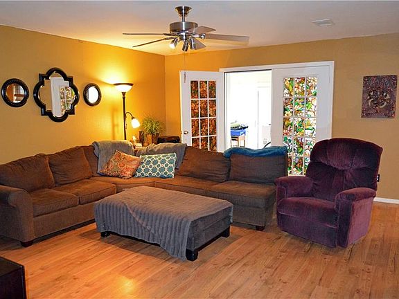 2nd image of 5625 Galway Ln