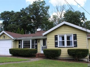 162 River Dr, Lake Hiawatha, NJ