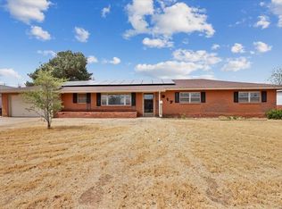 317 Cherry St, Levelland, TX 79336