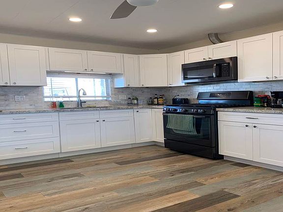 4th image of 4065 E University Dr #102