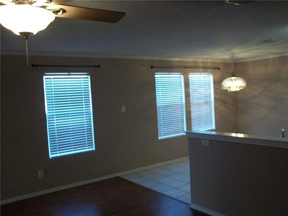 5th image of 1006 Bannack Dr