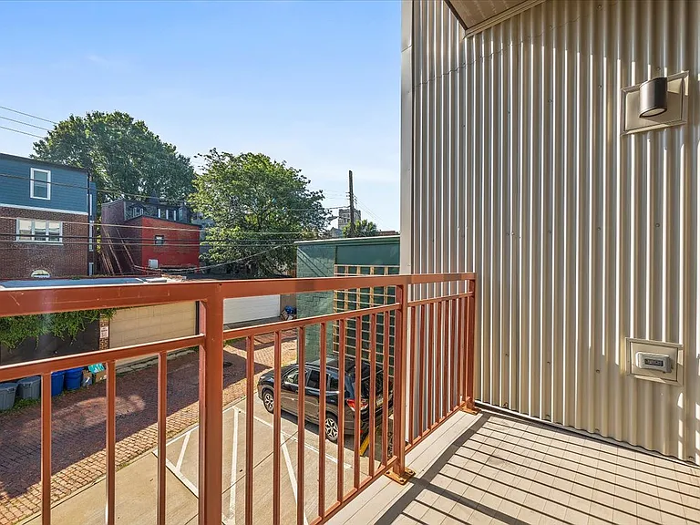 219 Carron St #203 — Photo 14