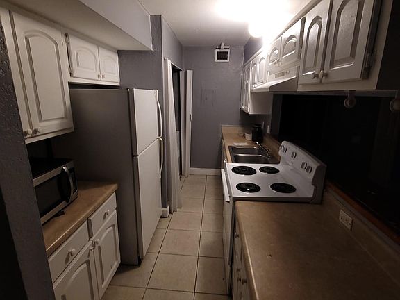 2nd image of 4441 Treehouse Ln #Lane20-b
