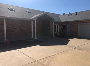 33 Sunrise Ln, Ransom Canyon, TX 79366