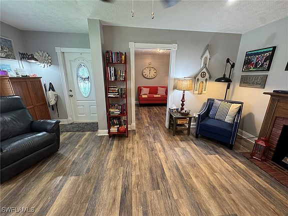 4th image of 805 Ponce De Leon Ave