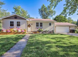 W1160 Poinsetta Rd, Genoa City, WI 53128