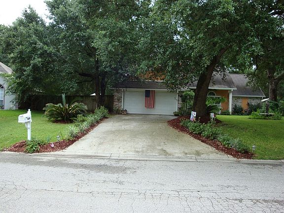 3rd image of 1804 Burnt Oak Dr