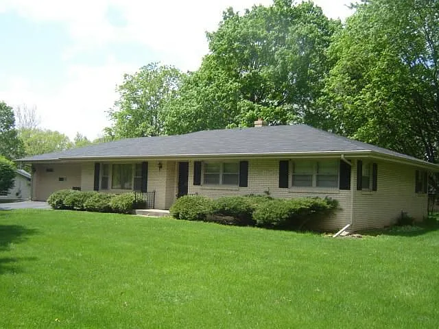 2209 Primrose Trl photo 1