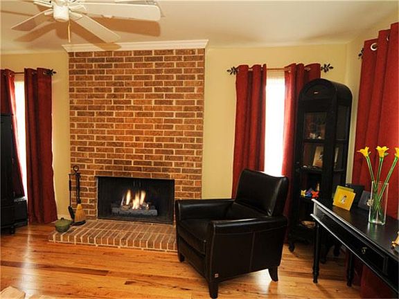 2nd image of 2503 Bering Dr Unit 11