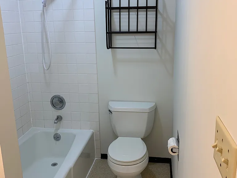208 Main Ave N #2 — Photo 9
