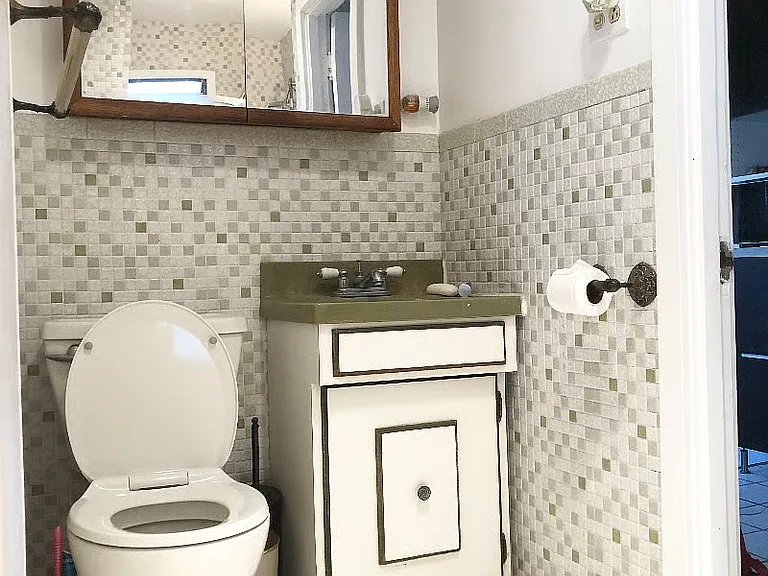 118 N Manhattan Pl #2 — Photo 4
