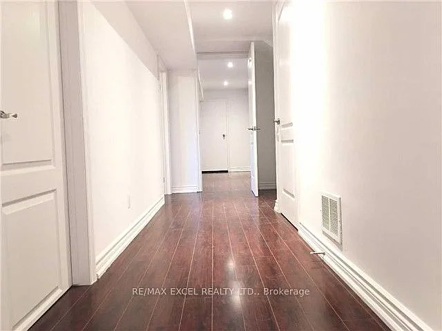 4 bed, $2,500 — Photo 4