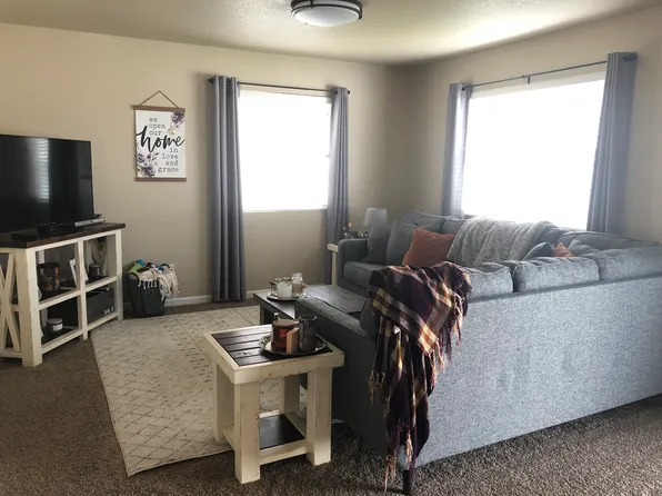 3702 Miranda Ave, Gillette, WY 82718