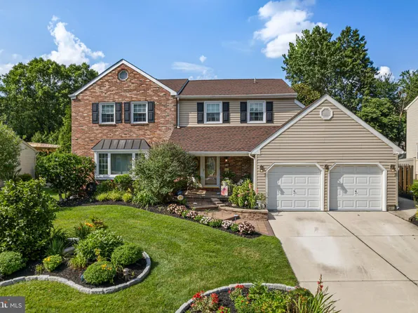 14 Telford Ln, Mount Laurel, NJ 08054