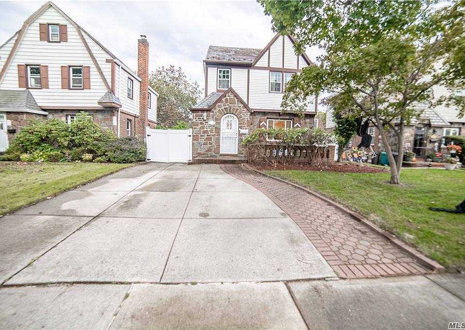 1st image of 24806 87th Ave