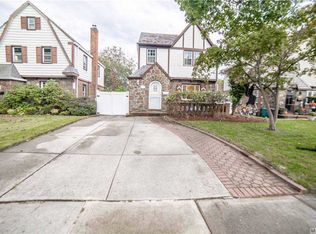 24806 87th Ave, Bellerose, NY