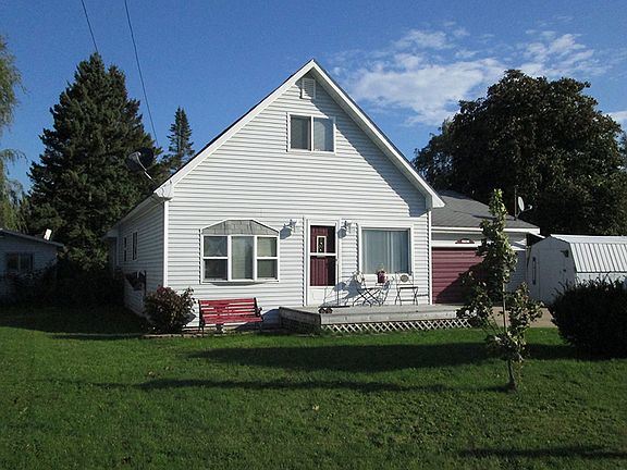 5th image of 812 Arbutus St