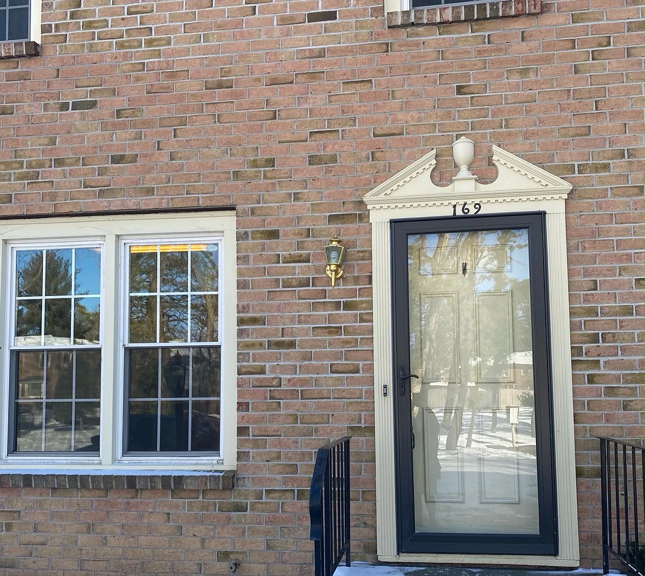 3 bed, 1.5 bath, 1540 sqft, $2,350 — Photo 1