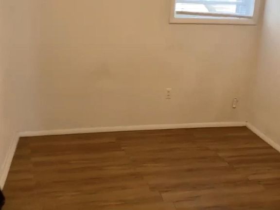 4th image of 411 Hamilton Pl APT 2