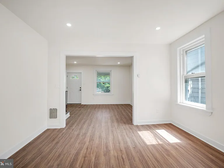 140 S Keswick Ave — Photo 14