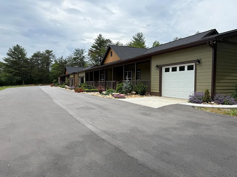124 Happy Family Rd