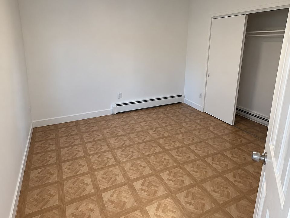 1st image of 102 Montgomery St