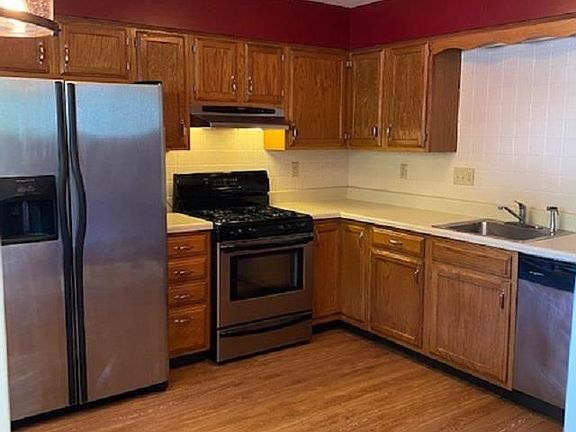4th image of 41 Greensboro Blvd #B