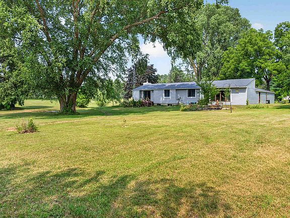 4th image of N6637 Meadowview Dr