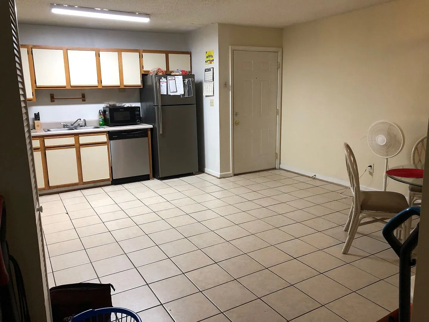 4 Bedroom Apartment in Downtown Athens! — Photo 4