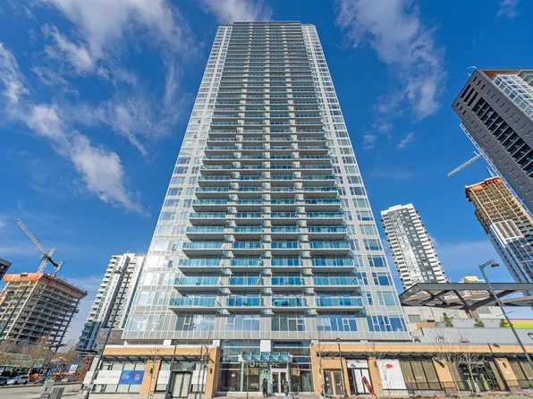 13615 Fraser Hwy #711, Surrey, BC V3T 2V6