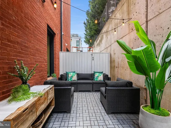 1412 Chapin St NW APT 5, Washington, DC 20009