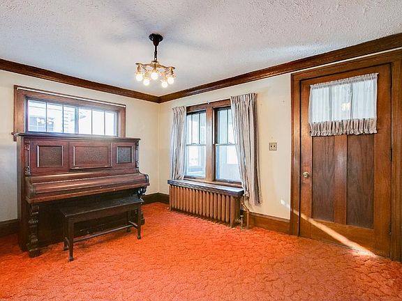 4th image of 1724 Palace Ave
