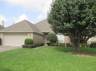 1375 Westmeadow Dr, Beaumont, TX 77706