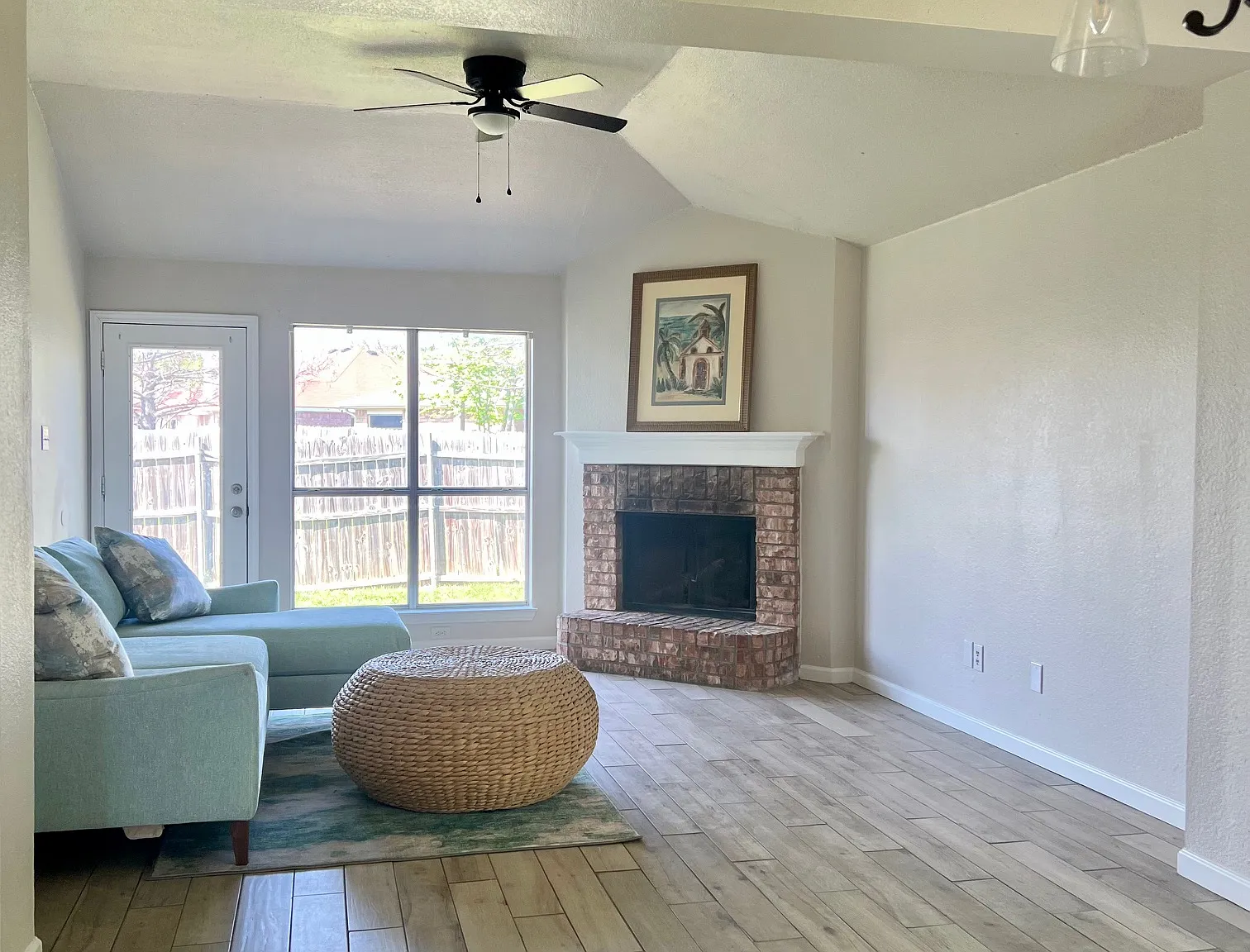 3 bed, 1462 sqft, $2,100 — Photo 4