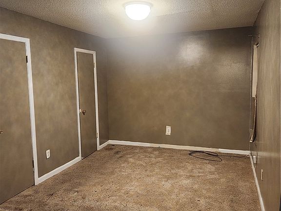 3rd image of 1202 Washington St