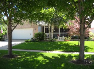 865 N Lyle Ave, Elgin, IL 60123