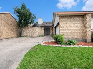 1723 Plumbwood Way, Houston, TX 77058