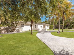 11801 NE 11th Ave, Biscayne Park, FL 33161
