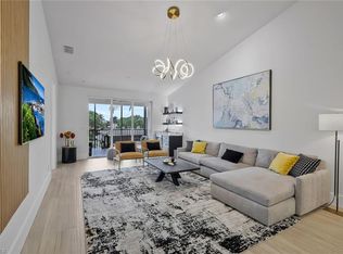 1540 Blue Point Ave #201, Naples, FL 34102