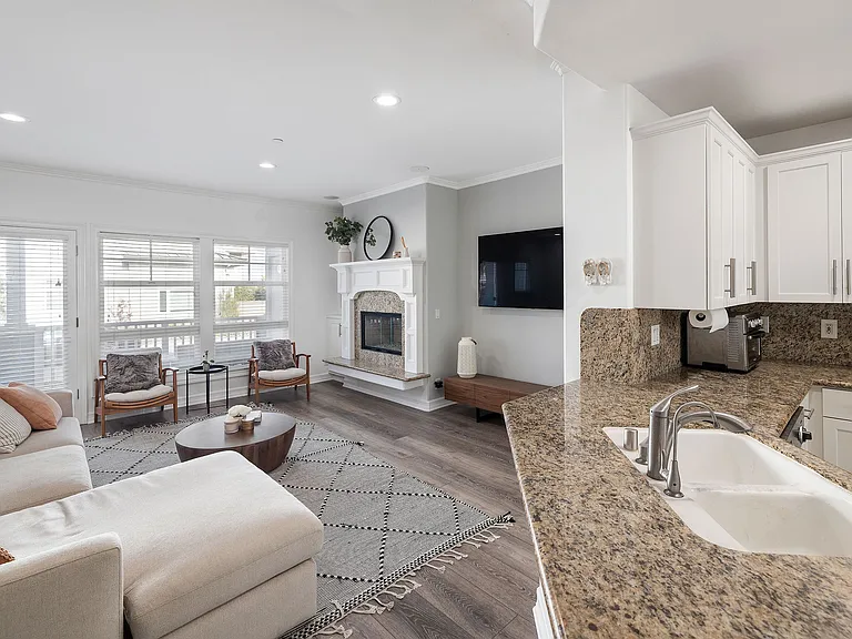 231 Aviation Pl — Photo 27