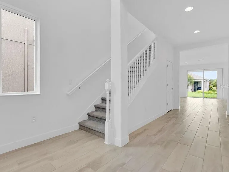 6214 Sea Amber Ln — Photo 3
