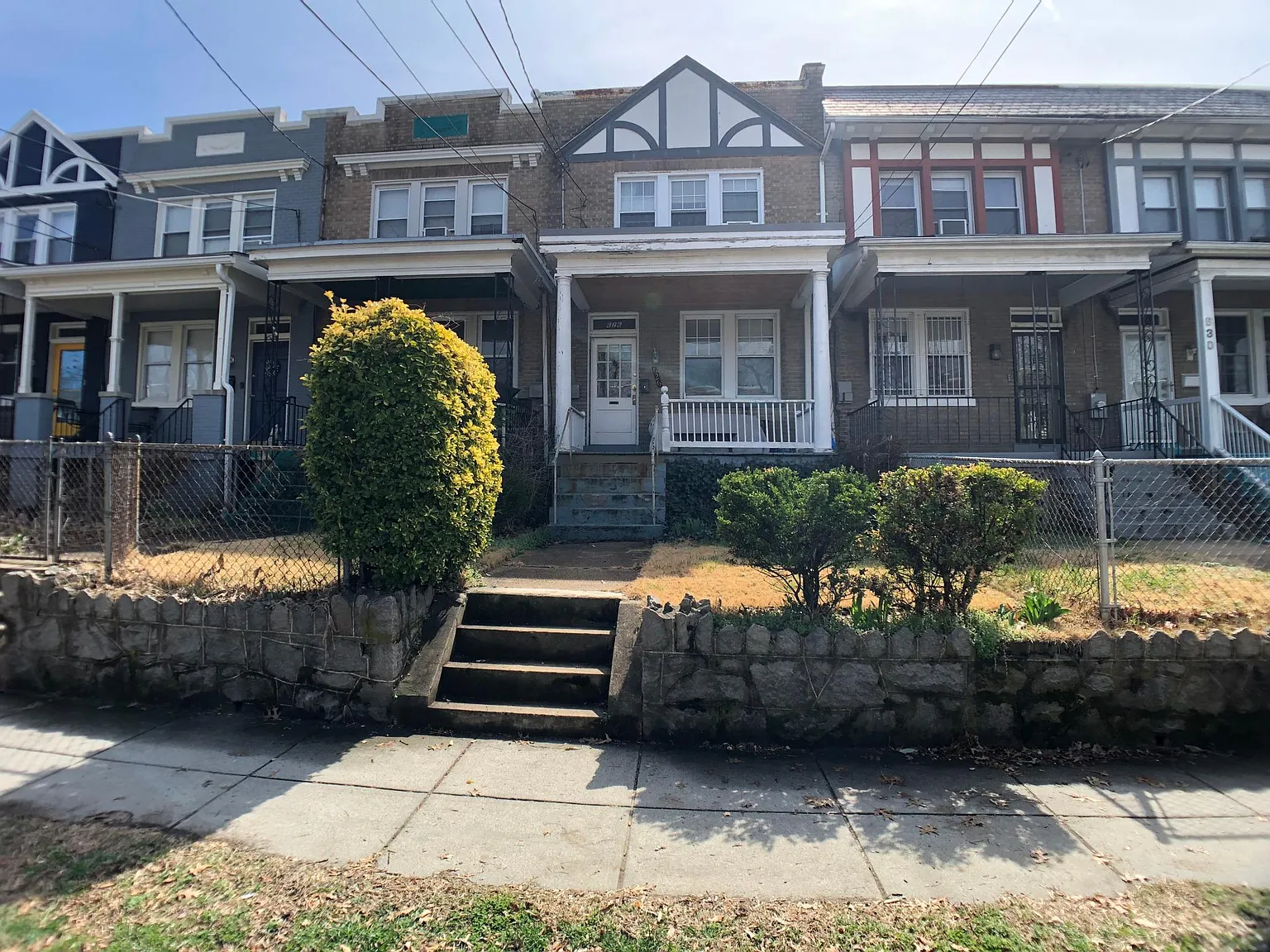 626 Hamilton St NW photo 1