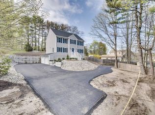 29 Arnold Rd, Weymouth, MA 02191